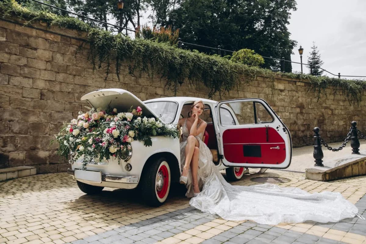 Jak ubrać samochód do ślubu - piękne dekoracje i stylowe pomysły