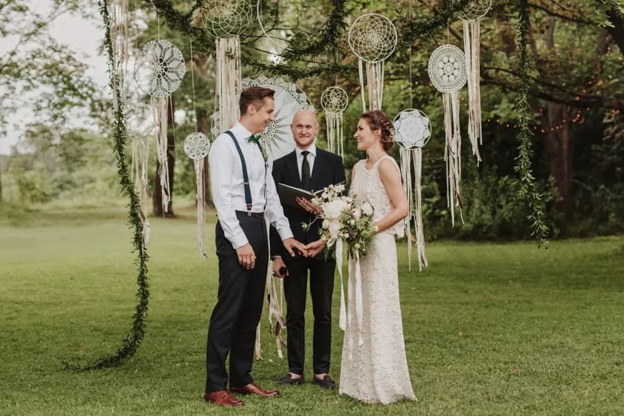 Co potrzeba pannie młodej do ślubu, aby uniknąć stresu i chaosu