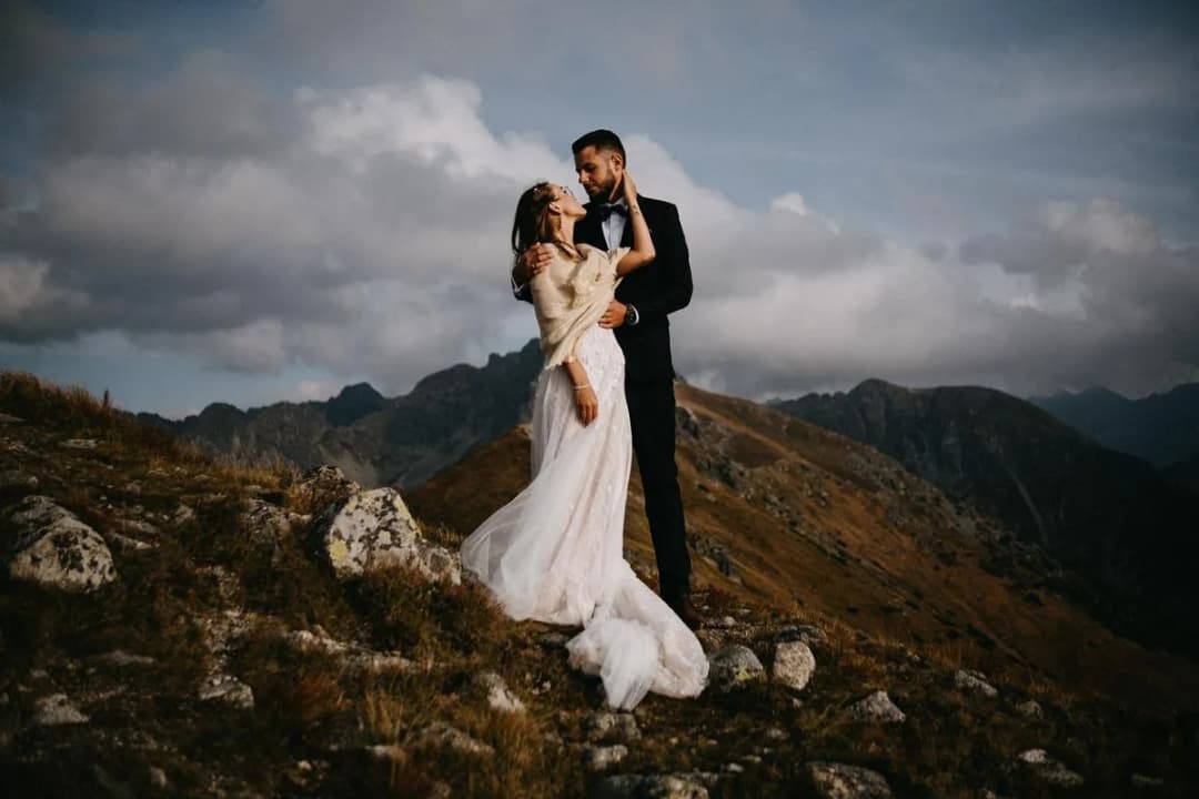 Kiedy szukać sukni ślubnej, aby uniknąć stresu i pośpiechu