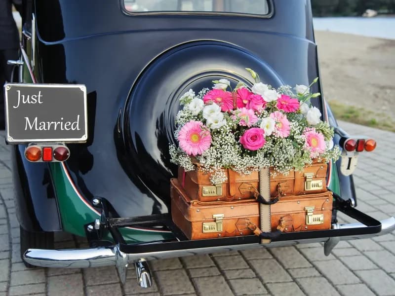 Jaki miesiąc na ślub? Odkryj najlepsze wybory i uniknij błędów